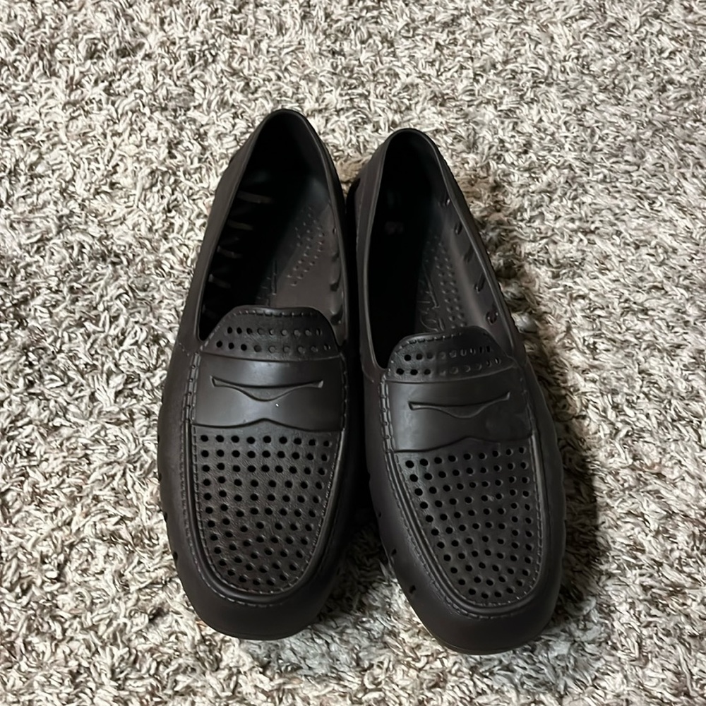 Men’s Floafers size 11